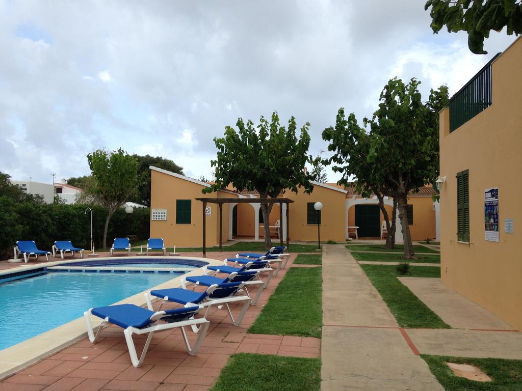 Apartamentos Surest كالا إن بلانيس الغرفة الصورة