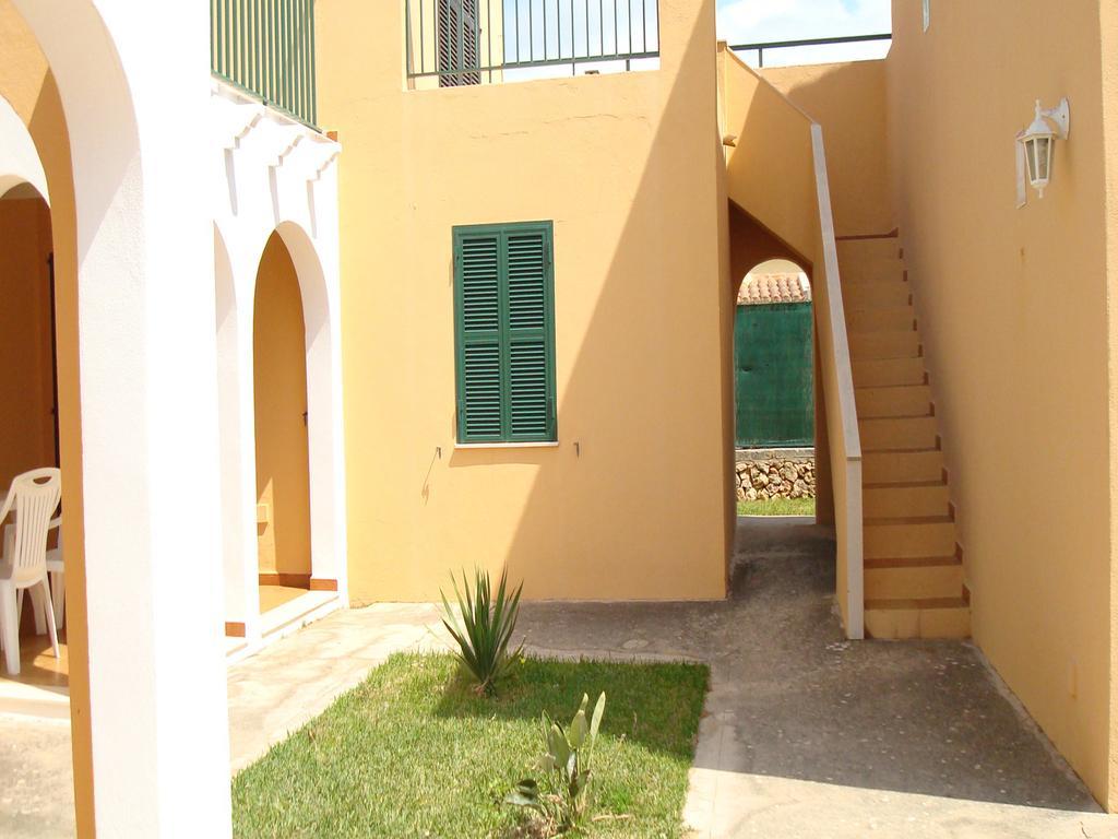 Apartamentos Surest كالا إن بلانيس المظهر الخارجي الصورة